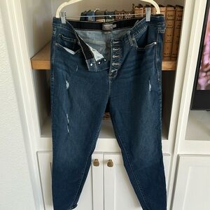 Torrid 22R sky high skinny 5button dark wash distressed jeans premium stretch
